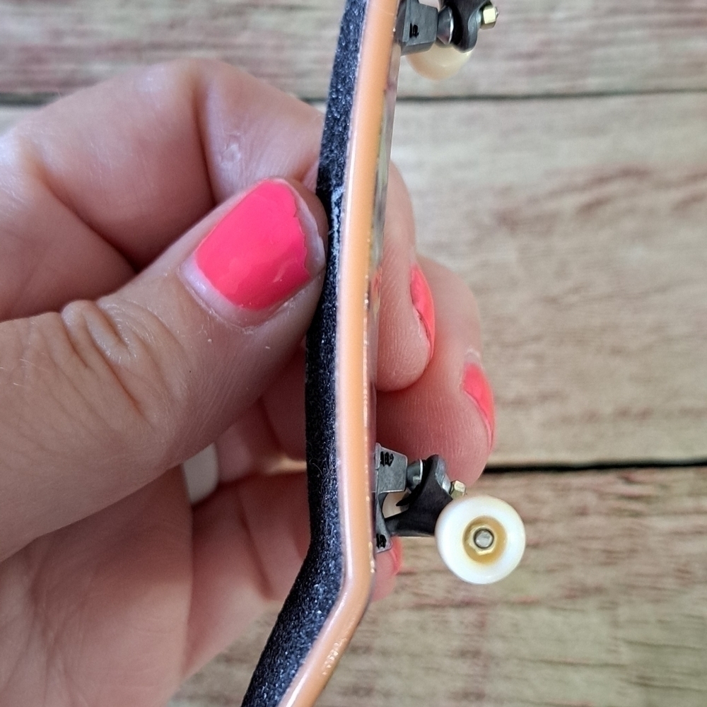 Tech Deck Primative Spencer Hamilton Dimension Fingerboard Deck 4" x 1.3" x 0.7" - Picture 6 of 12
